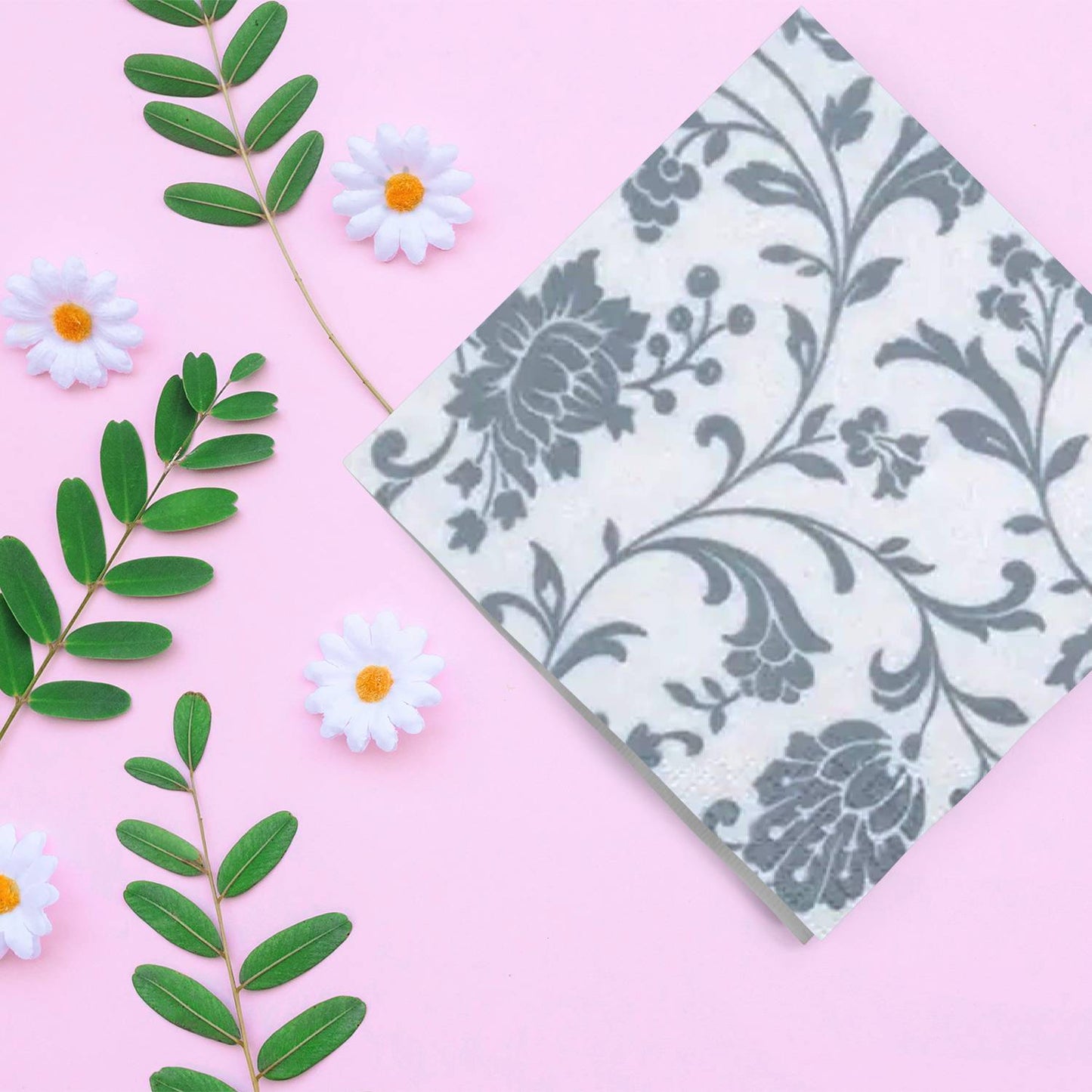 Arabesque White/Silver Lunch Napkins 20CT Tablesettings Decorline