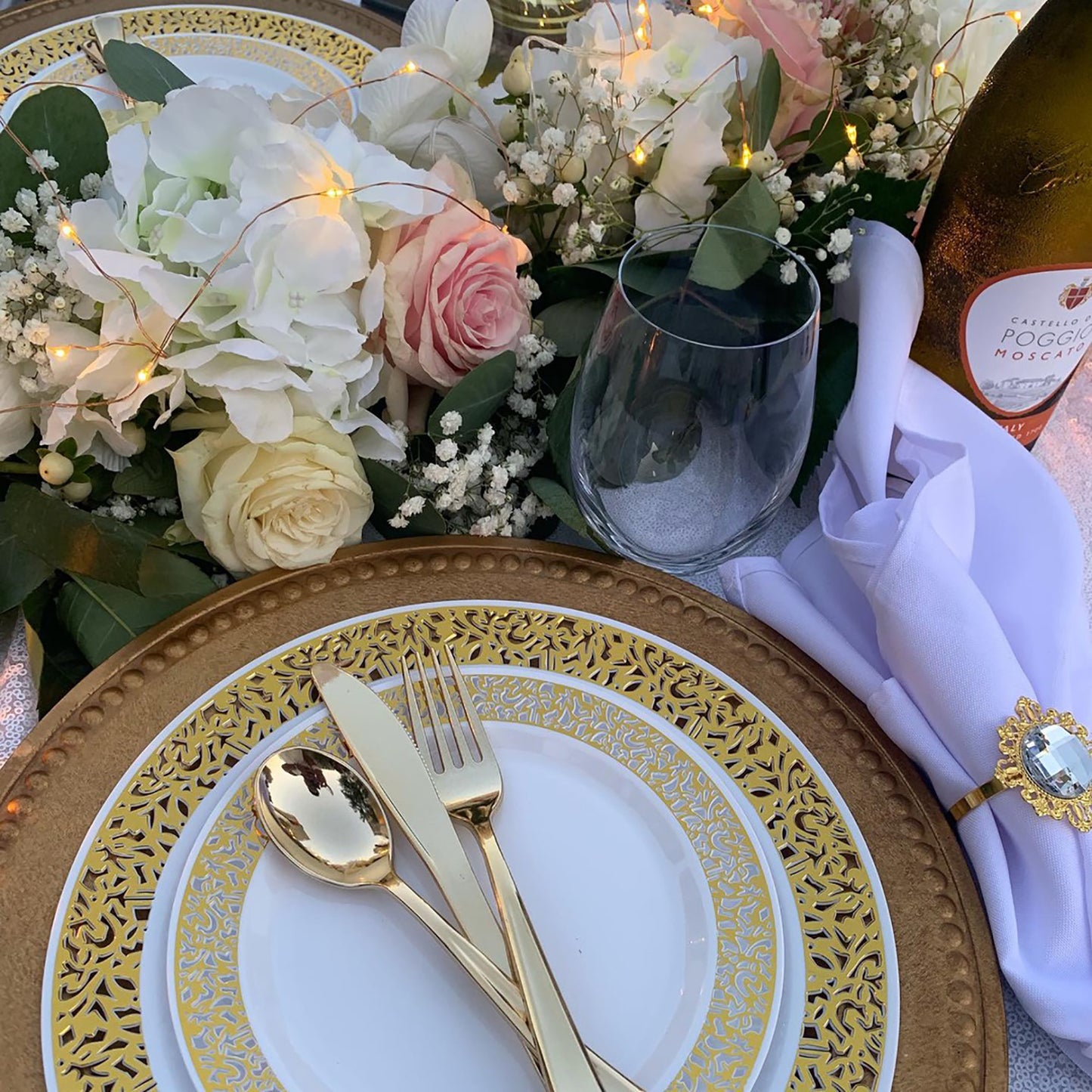 Dynasty Plastic Gold Knives Table Knives Blue Sky