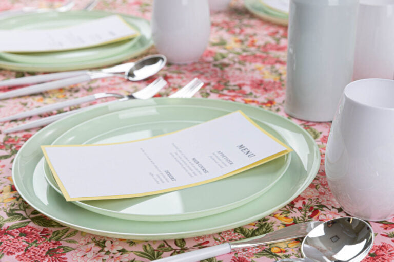 The Edge Collection 10" Mint Green Round High-End Plastic Plates Disposable Plates SIMCHA Collection