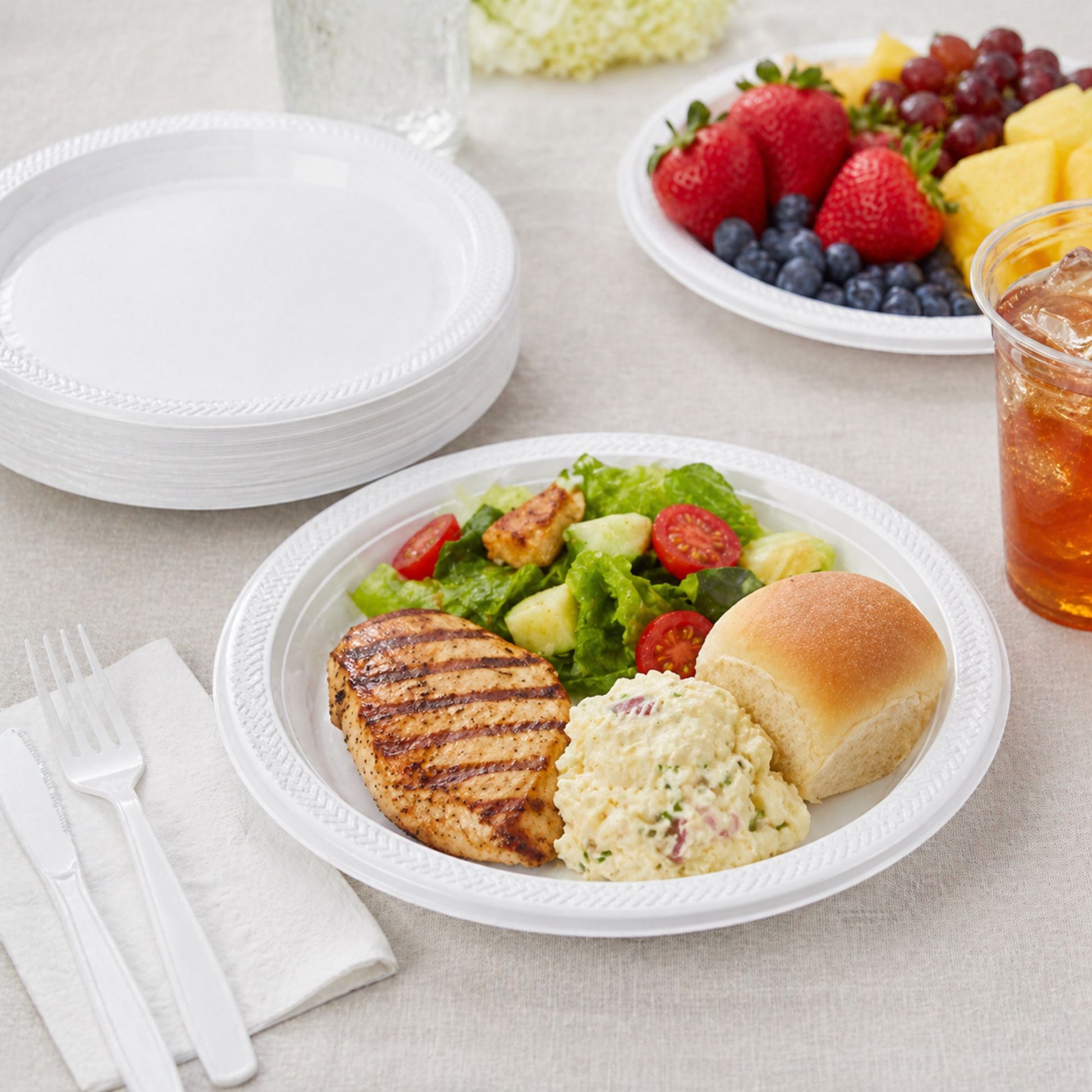 *BUY BULK* 9" White Heavy Weight plastic Plates Disposable Disposable Plates Hanna K Signature