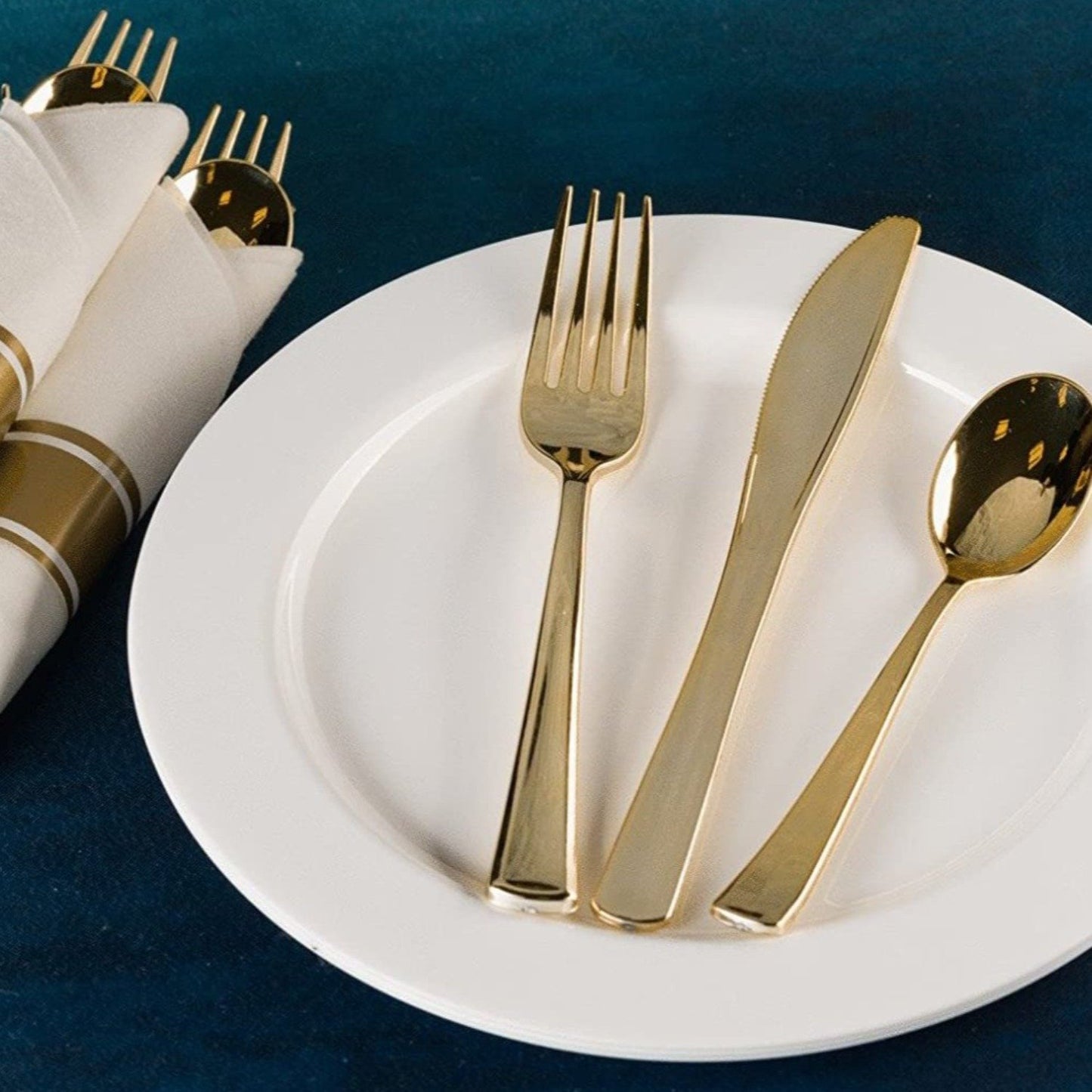 Pre-Rolled Cutlery And Napkin Set Gold Tablesettings Lillian   